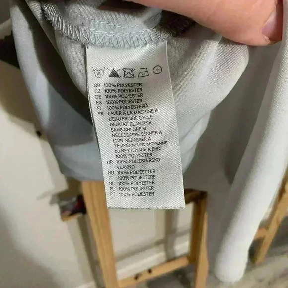 Divided City Scene Tank Women’s Size 6/medium - Picture 7 of 7